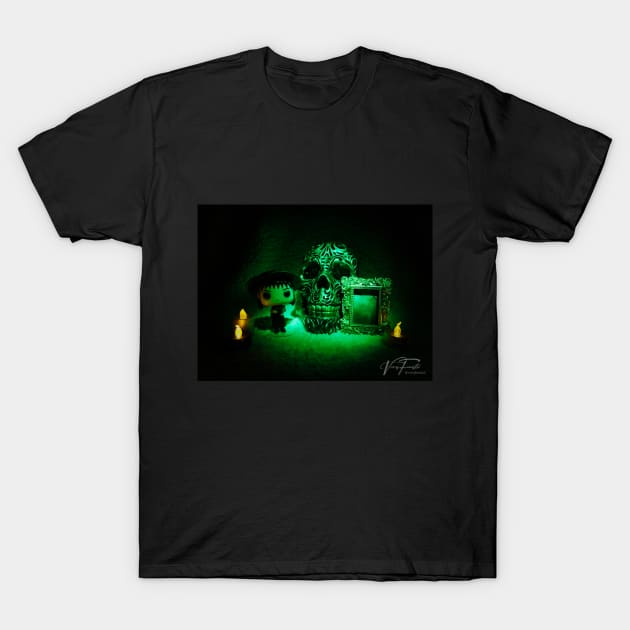 Lydia Deetz Betelgeuse Funko Pop T-Shirt by Vera T.